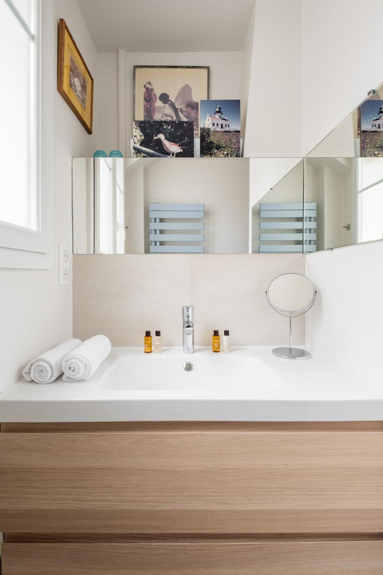 Veeve - Auteuil Refinement *