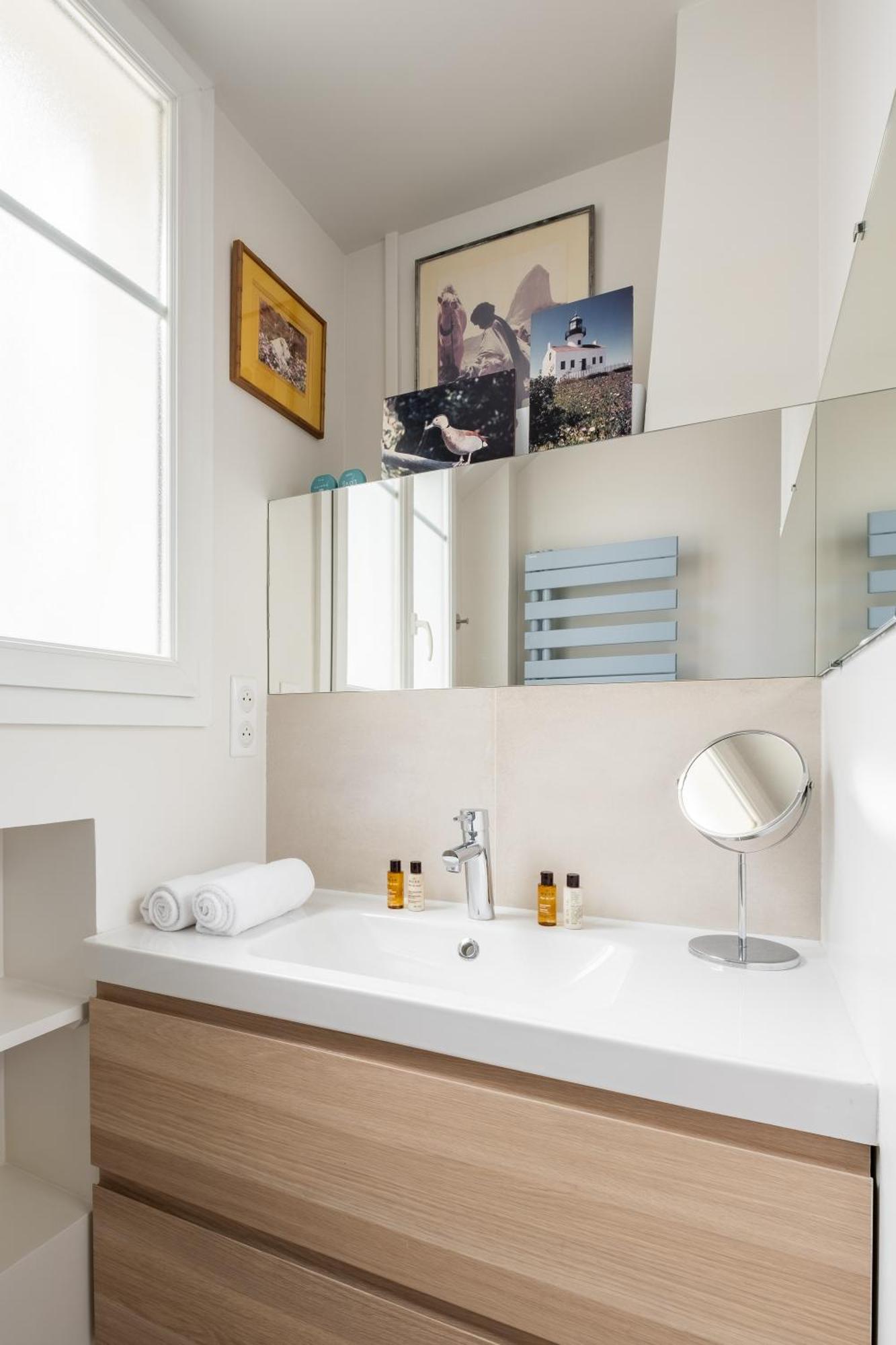 Veeve - Auteuil Refinement